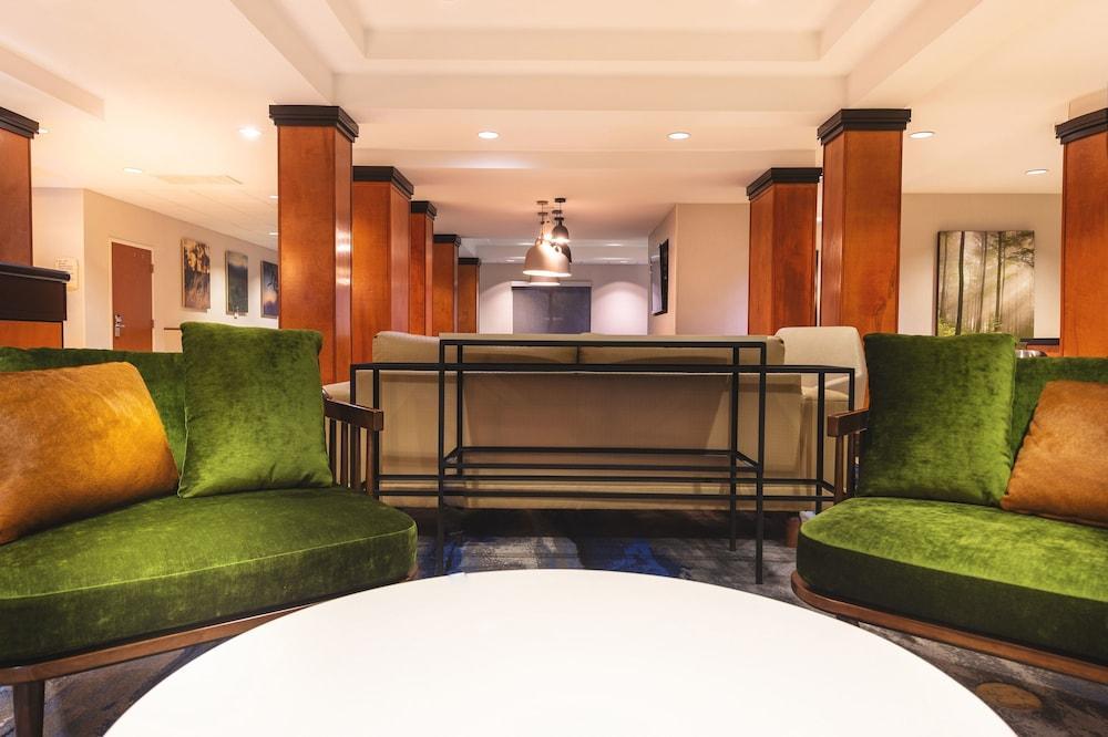 Fairfield Inn & Suites Реддінг Екстер'єр фото
